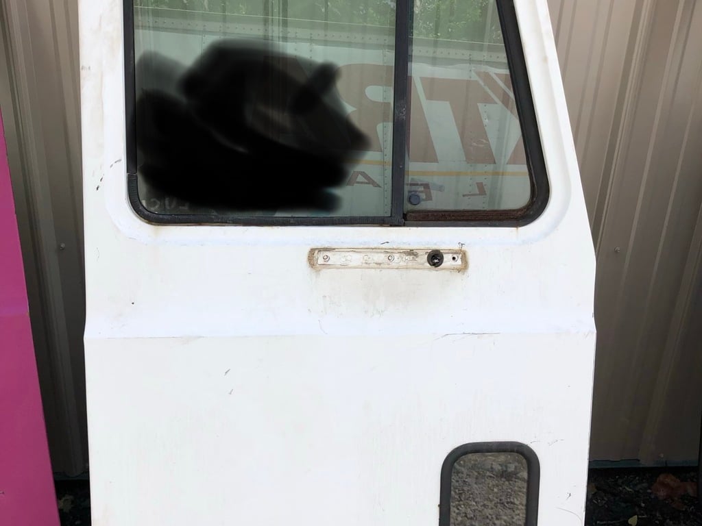 1994 MACK CH600 Door #1510