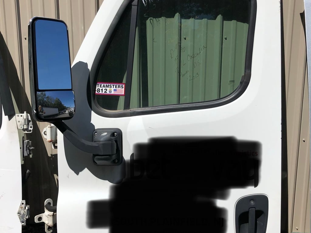 2013 FREIGHTLINER CASCADIA Door #1585