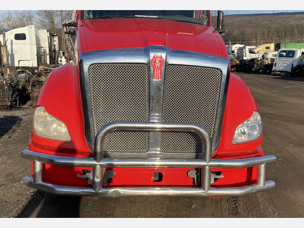 2015 KENWORTH T680 Hood #1828