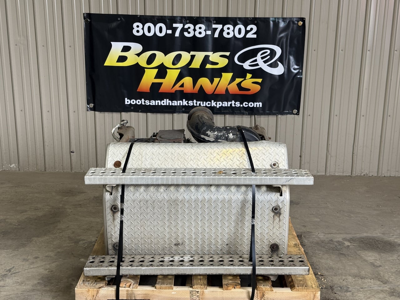 2013 FREIGHTLINER Cascadia Misc Exhaust Part #1 2013 FREIGHTLINER Cascadia Misc Exhaust Part #1