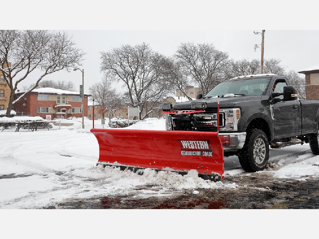 WESTERN 8'6" PRO PLUS SNOW PLOW FOR SALE 1049