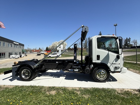 2024 ISUZU NRR Hooklift Truck #1110