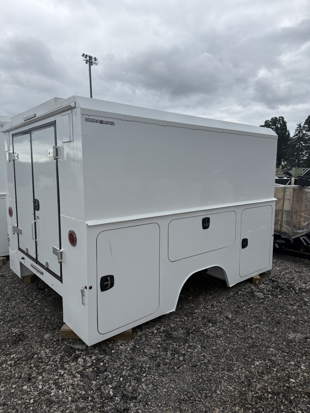 DURAMAG 9' Canopy / Panel / Encl Service Body #1 DURAMAG 9' Canopy / Panel / Encl Service Body #1