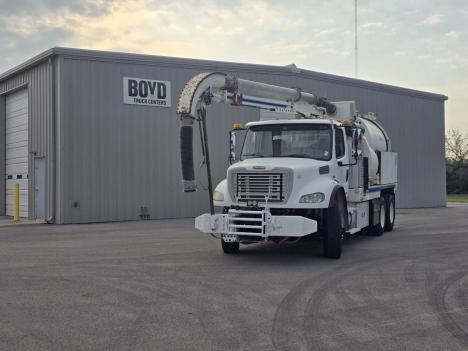 2010 FREIGHTLINER M2 Truck #1123