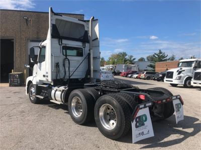 USED 2016 VOLVO VNL64T300 DAYCAB TRUCK #$vid