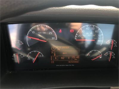 USED 2016 VOLVO VNL64T300 DAYCAB TRUCK #$vid