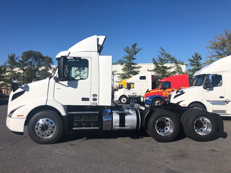 NEW 2020 VOLVO VNR64T300 DAYCAB TRUCK #$vid