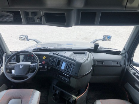NEW 2021 VOLVO VNL64T860 SLEEPER TRUCK #$vid