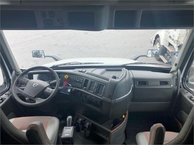 NEW 2021 VOLVO VNL64T760 SLEEPER TRUCK #$vid