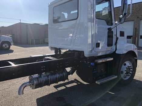NEW 2021 MACK MD6 CAB CHASSIS TRUCK #$vid
