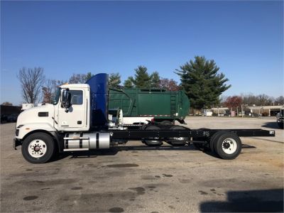 NEW 2022 MACK MD7 CAB CHASSIS TRUCK #$vid