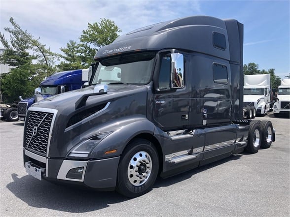 NEW 2022 VOLVO VNL64T860 SLEEPER TRUCK #1249 NEW 2022 VOLVO VNL64T860 SLEEPER TRUCK #1249