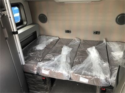 NEW 2022 VOLVO VNL64T860 SLEEPER TRUCK #$vid