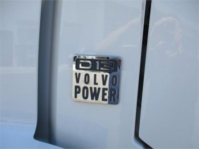 USED 2017 VOLVO VNL64T300 DAYCAB TRUCK #$vid
