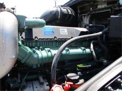 USED 2017 VOLVO VNL64T300 DAYCAB TRUCK #$vid