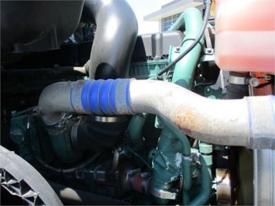 USED 2017 VOLVO VNL64T300 DAYCAB TRUCK #$vid
