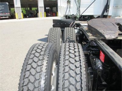 USED 2017 VOLVO VNL64T300 DAYCAB TRUCK #$vid