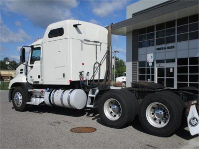 USED 2016 MACK PINNACLE CXU613 SLEEPER TRUCK #$vid