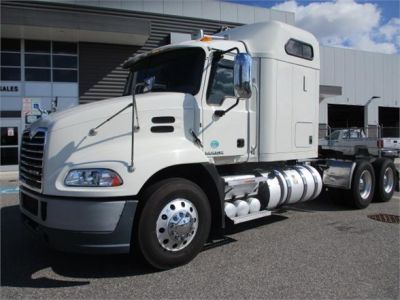 USED 2016 MACK PINNACLE CXU613 SLEEPER TRUCK #$vid