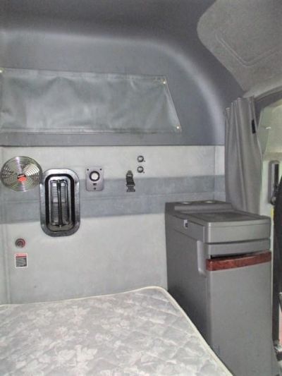 USED 2015 MACK PINNACLE CXU613 SLEEPER TRUCK #$vid