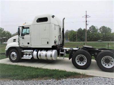 USED 2015 MACK PINNACLE CXU613 SLEEPER TRUCK #$vid