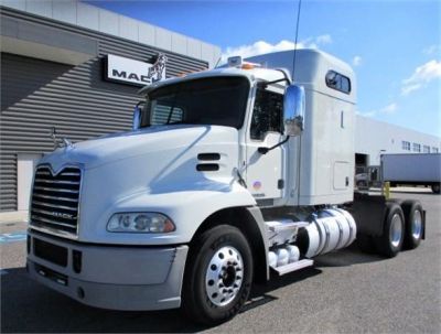 USED 2015 MACK PINNACLE CXU613 SLEEPER TRUCK #$vid