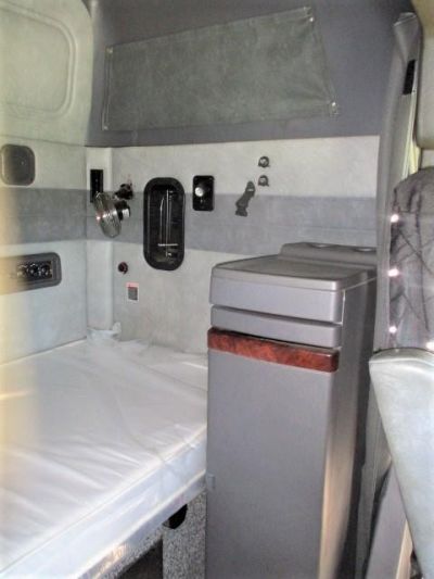 USED 2015 MACK PINNACLE CXU613 SLEEPER TRUCK #$vid