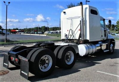 USED 2015 MACK PINNACLE CXU613 SLEEPER TRUCK #$vid