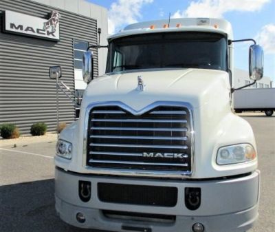 USED 2015 MACK PINNACLE CXU613 SLEEPER TRUCK #$vid