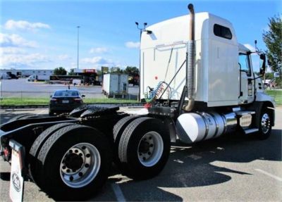 USED 2015 MACK PINNACLE CXU613 SLEEPER TRUCK #$vid