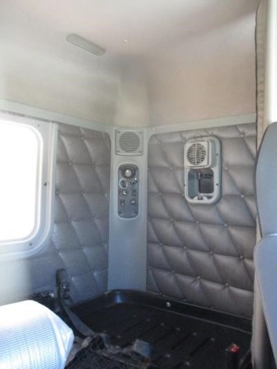 USED 2016 FREIGHTLINER 122SD SLEEPER TRUCK #$vid