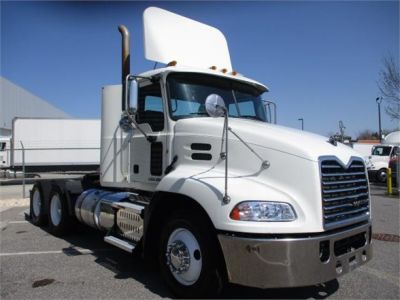 USED 2015 MACK PINNACLE CXU613 DAYCAB TRUCK #$vid