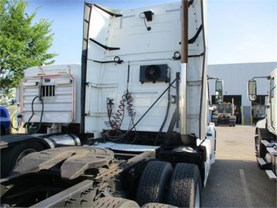 USED 2016 VOLVO VNL64T670 SLEEPER TRUCK #$vid