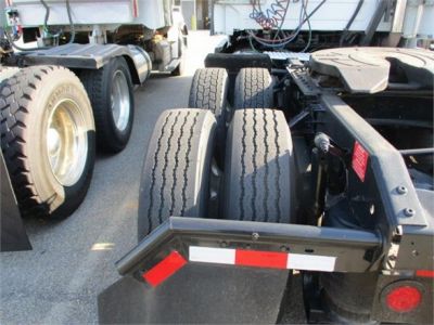 USED 2016 VOLVO VNL64T670 SLEEPER TRUCK #$vid