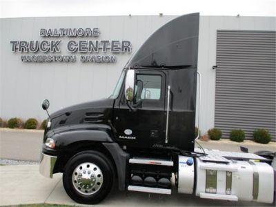 USED 2018 MACK PINNACLE CXU613 DAYCAB TRUCK #$vid