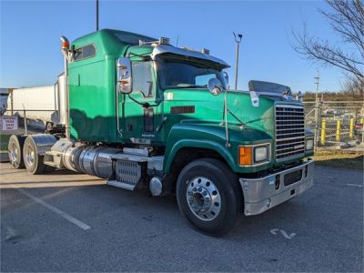 USED 2014 MACK PINNACLE CHU613 SLEEPER TRUCK #$vid