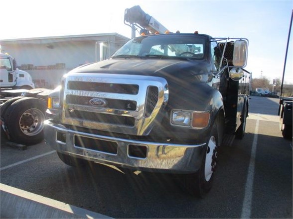 USED 2006 FORD F750 SERVICE - UTILITY TRUCK #1352