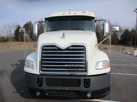 USED 2015 MACK PINNACLE CXU613 SLEEPER TRUCK #$vid