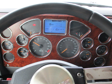 USED 2016 MACK PINNACLE CXU613 SLEEPER TRUCK #$vid