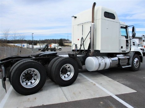 USED 2016 MACK PINNACLE CXU613 SLEEPER TRUCK #$vid
