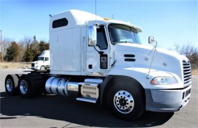 USED 2014 MACK PINNACLE CXU613 SLEEPER TRUCK #$vid