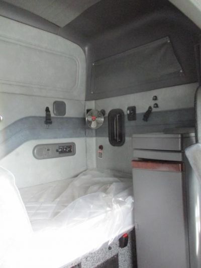 USED 2016 MACK PINNACLE CXU613 SLEEPER TRUCK #$vid