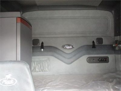 USED 2016 MACK PINNACLE CXU613 SLEEPER TRUCK #$vid