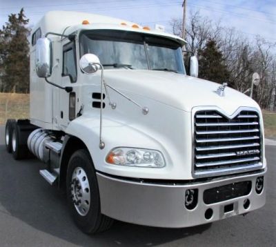 USED 2016 MACK PINNACLE CXU613 SLEEPER TRUCK #$vid