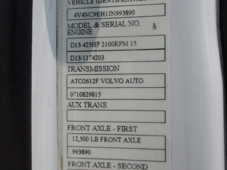 USED 2018 VOLVO VNL64T300 DAYCAB TRUCK #$vid