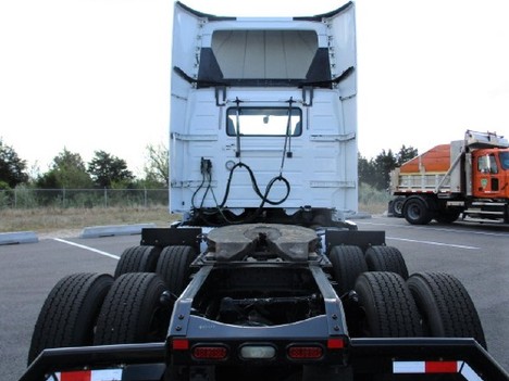 USED 2018 VOLVO VNL64T300 DAYCAB TRUCK #$vid