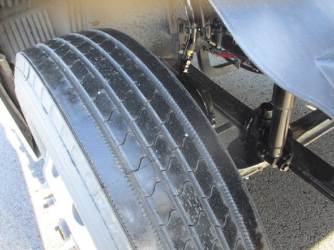 USED 2018 VOLVO VNL64T300 DAYCAB TRUCK #$vid