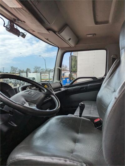 USED 2017 HINO 268 CAB CHASSIS TRUCK #1380-3 USED 2017 HINO 268 CAB CHASSIS TRUCK #1380-3