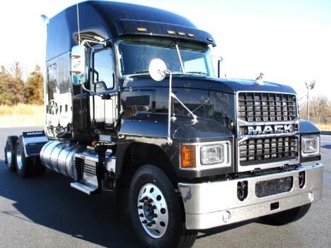 NEW 2024 MACK PINNACLE 64T SLEEPER TRUCK #$vid