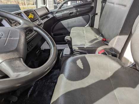 USED 2017 HINO 268A BOX VAN TRUCK #$vid